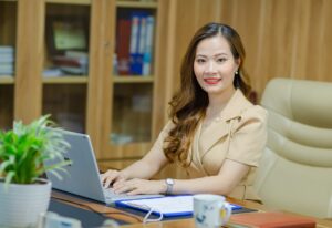 Ms. Hòa Lê - Chủ Tịch HĐQT kiêm Tổng Giám Đốc ACAC Academy - Chuyên gia cố vấn hệ thống tài chính kế toán/ quản trị vận hành Doanh nghiệp trực tiếp đào tạo