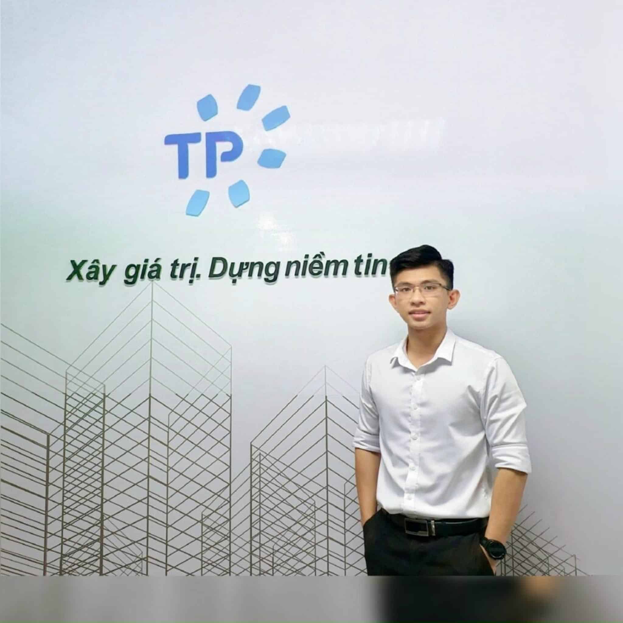 Học viên tốt nghiệp khóa học kế toán tổng hợp online tại ACAC. Hiên đang làm KTTH tại doanh nghiệp sản xuất với hơn 200 nhân sự